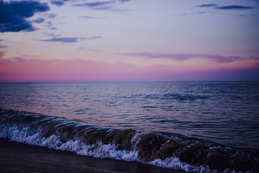 壯觀的海浪風景圖片