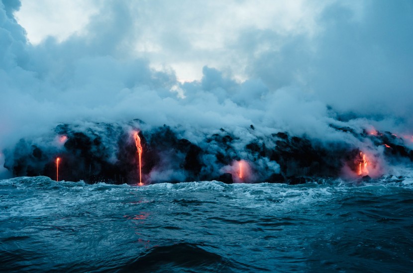 壯觀的火山噴發圖片