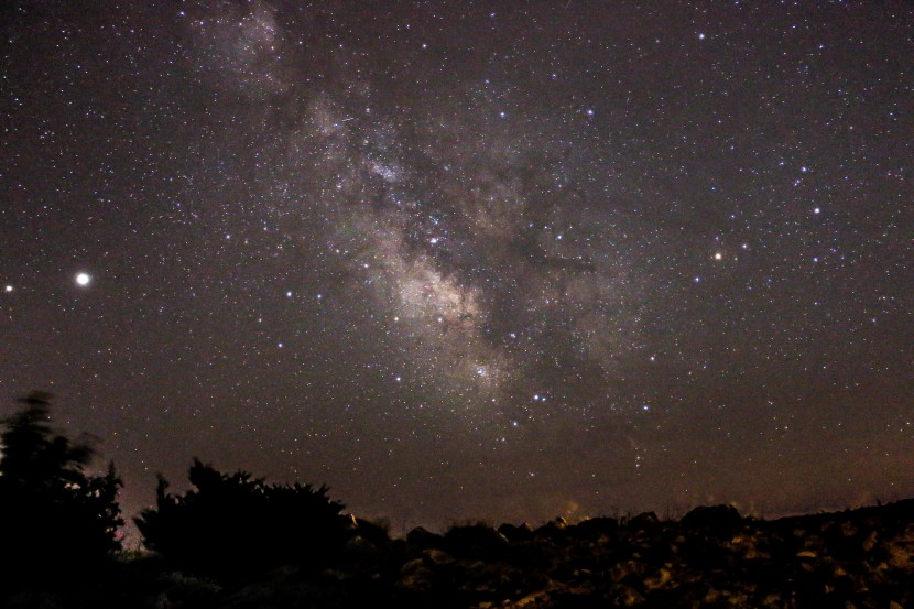 廣闊無垠的星空圖片