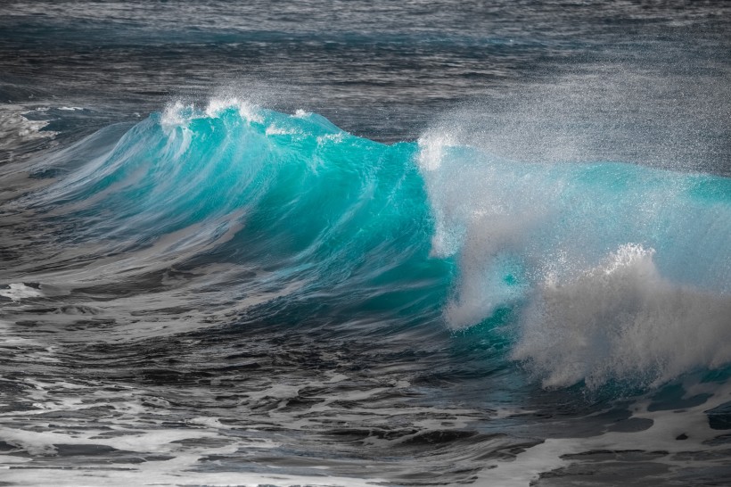 波濤湧洶的海浪風景圖片