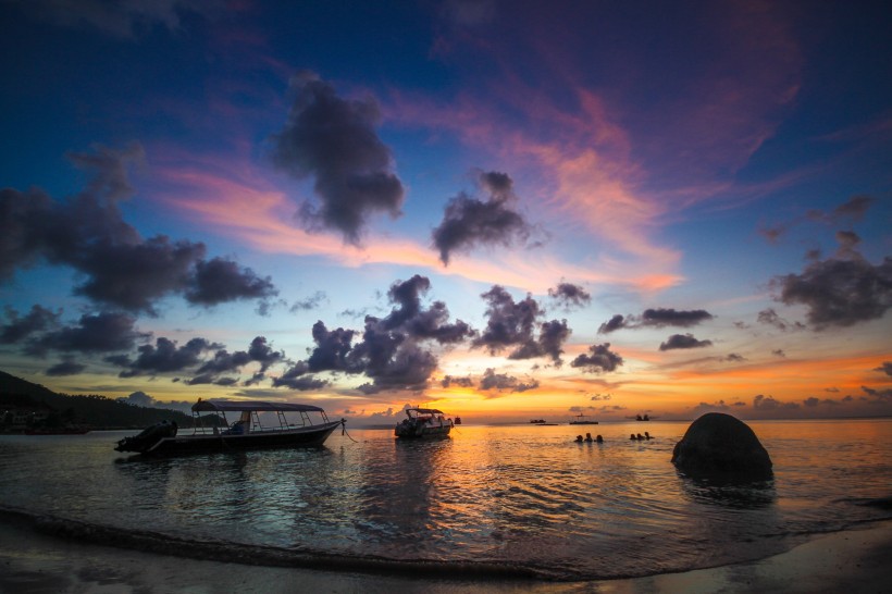 唯美靜谧的海灘風景圖片