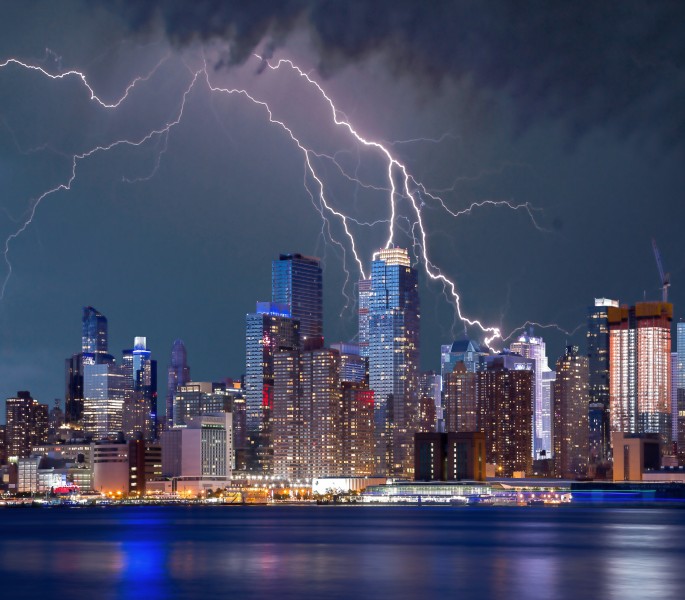 恐怖震撼的雷電風景圖片