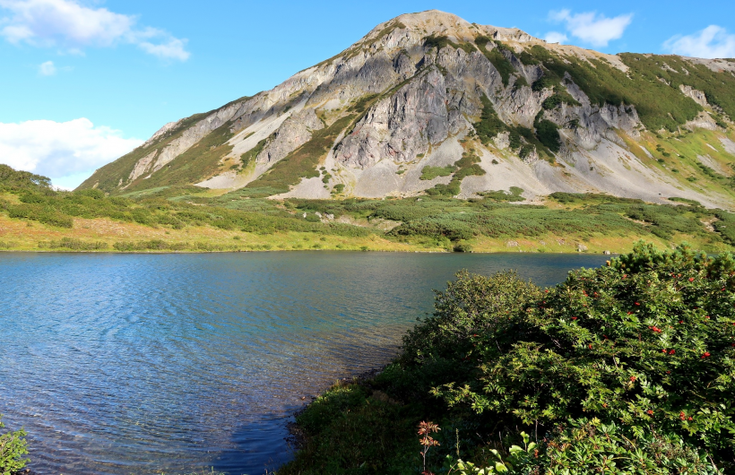 秀美的山川湖泊風景圖片