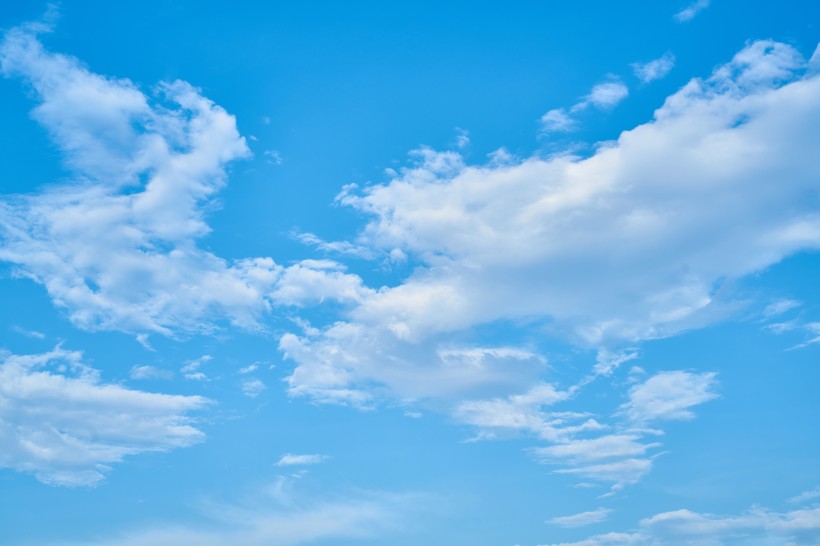 唯美的藍天白雲風景圖片