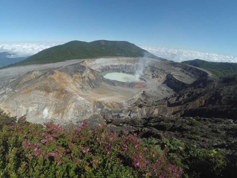 破壞力極強的火山奇特景觀圖片