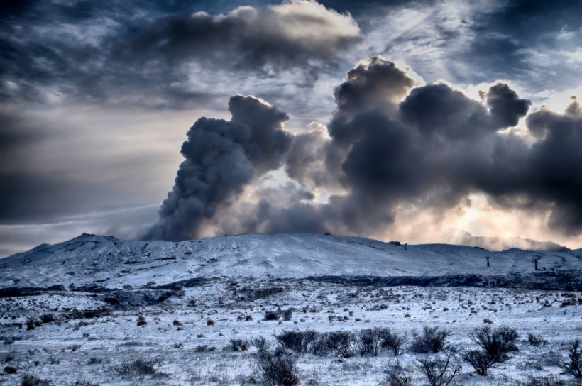 破壞力極強的火山奇特景觀圖片