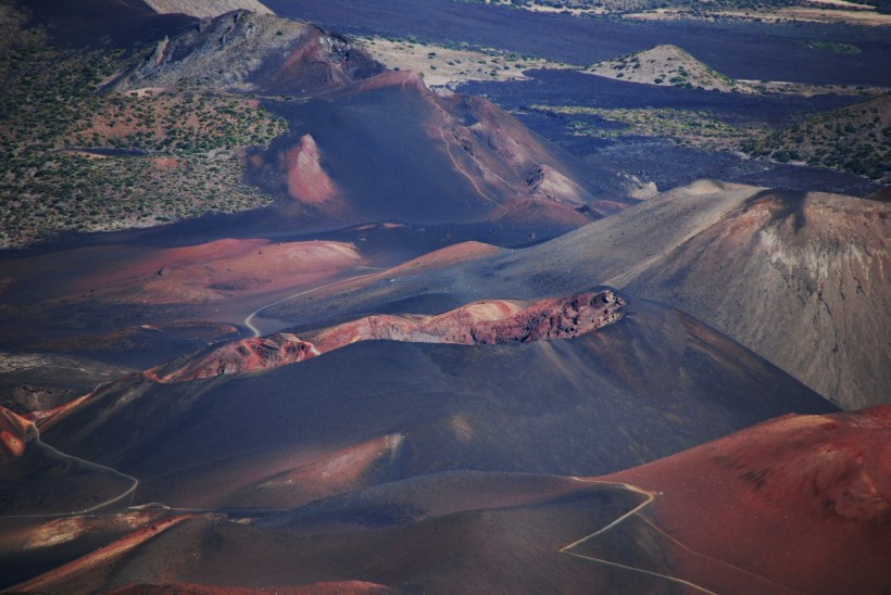 破壞力極強的火山奇特景觀圖片