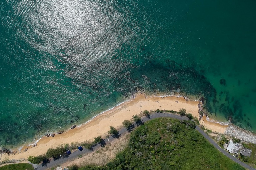 航拍小島海岸圖片