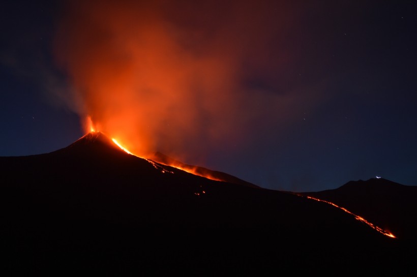 火山爆發圖片