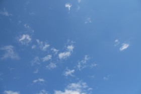 藍天白雲美麗風景圖片