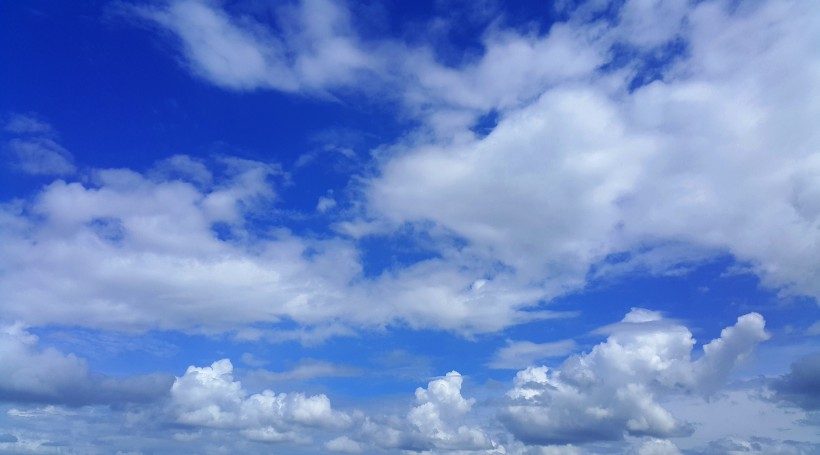 天空中的雲彩圖片