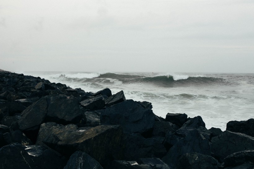海岸線的美麗風景圖片