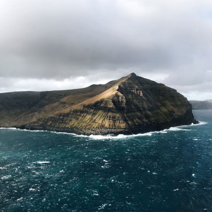 海岸線的美麗風景圖片