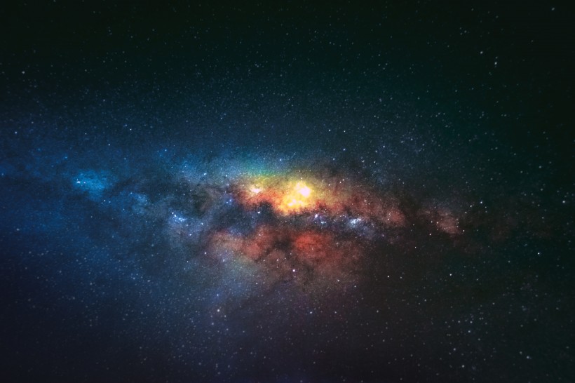 夜晚閃耀的星空圖片