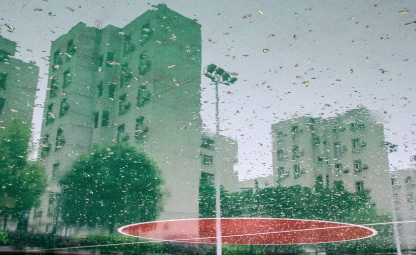 唯美的下雨天的圖片