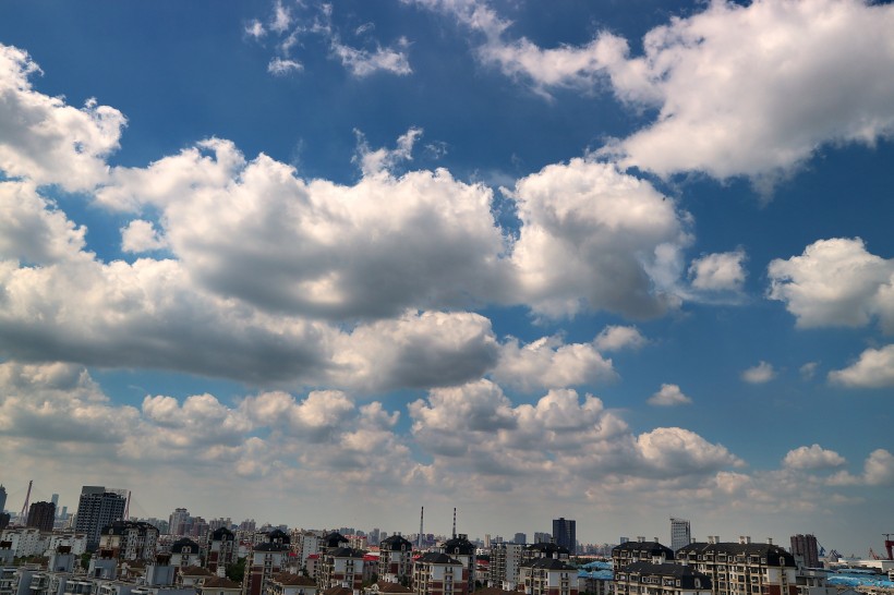 天空的烏雲圖片