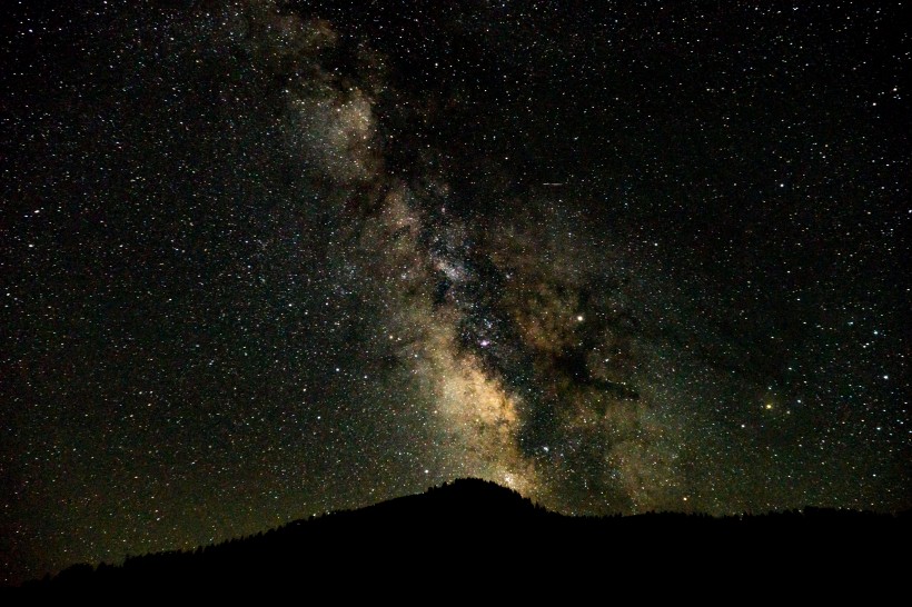 宇宙中的星雲圖片