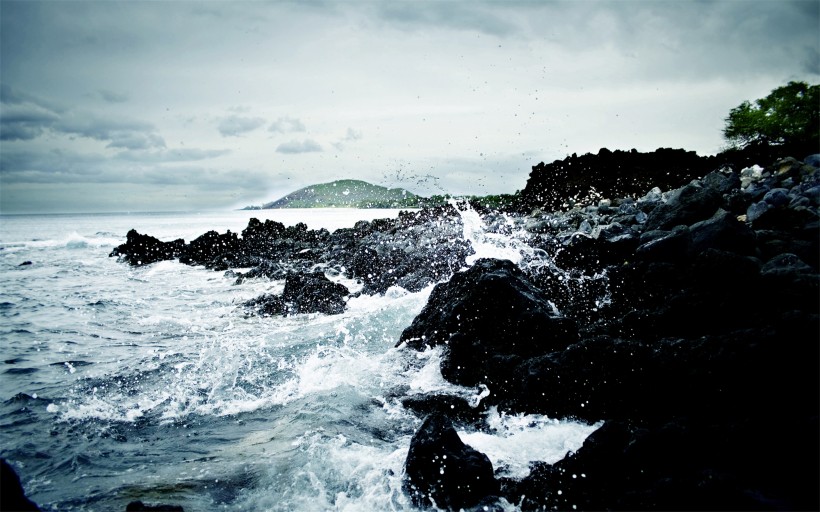 大海海浪浪花圖片