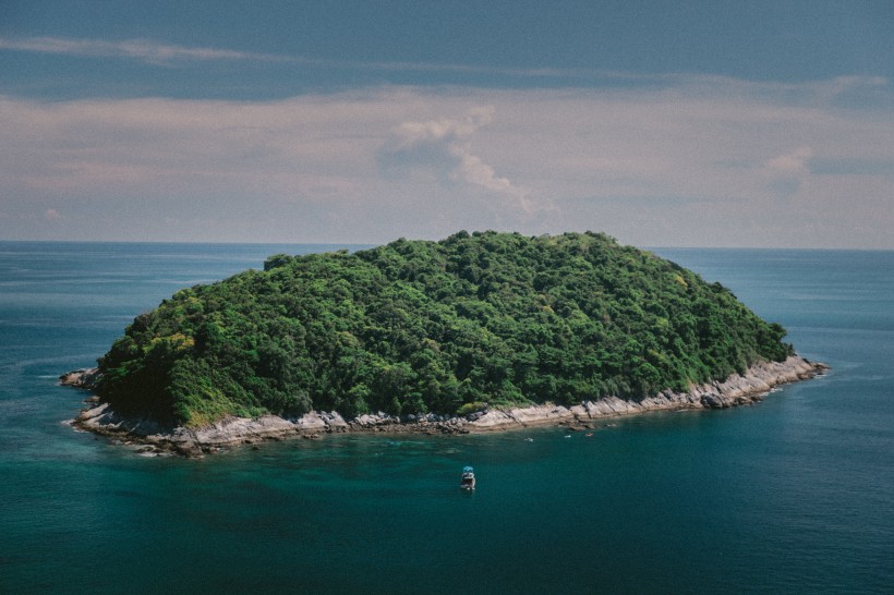 廣闊的海面圖片