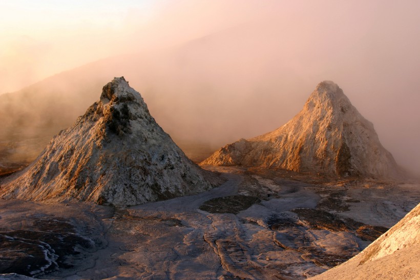火山和岩漿風景圖片