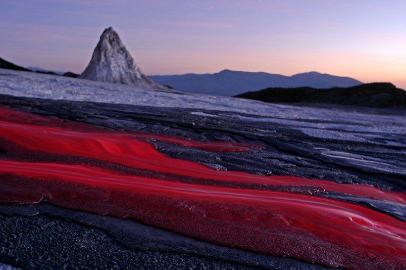 火山和岩漿風景圖片