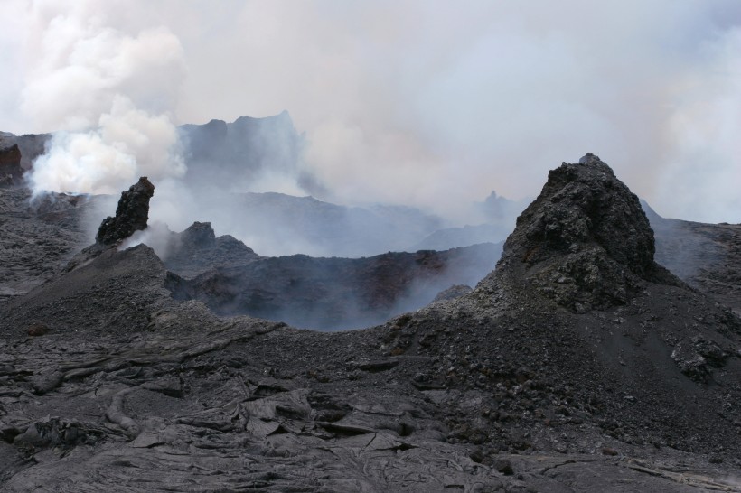 火山和岩漿風景圖片