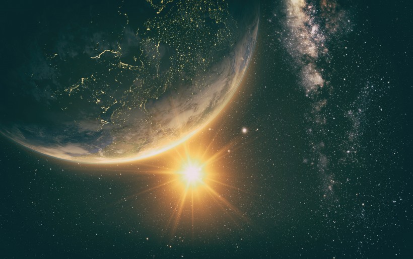 宇宙閃亮的星系圖片