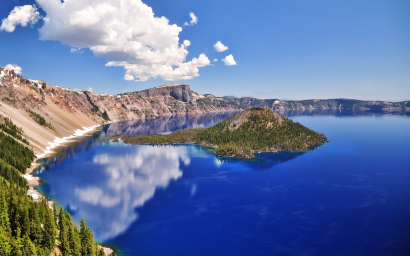美麗的湖光山色圖片