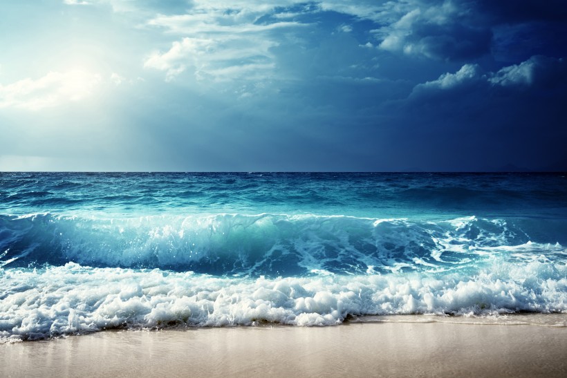 唯美海浪景色圖片