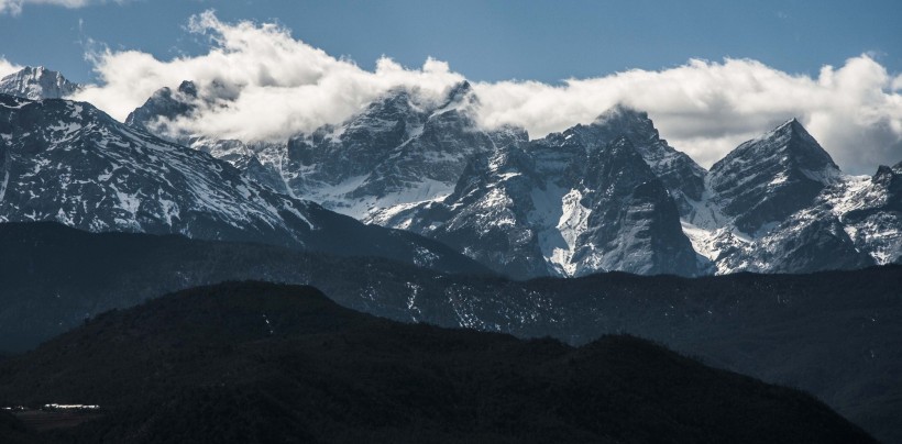 冬季雪山風景圖片