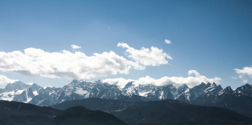 冬季雪山風景圖片