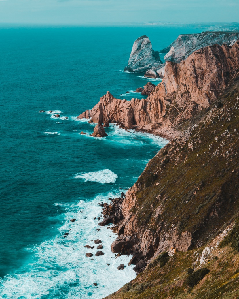海岸線的美麗景色圖片