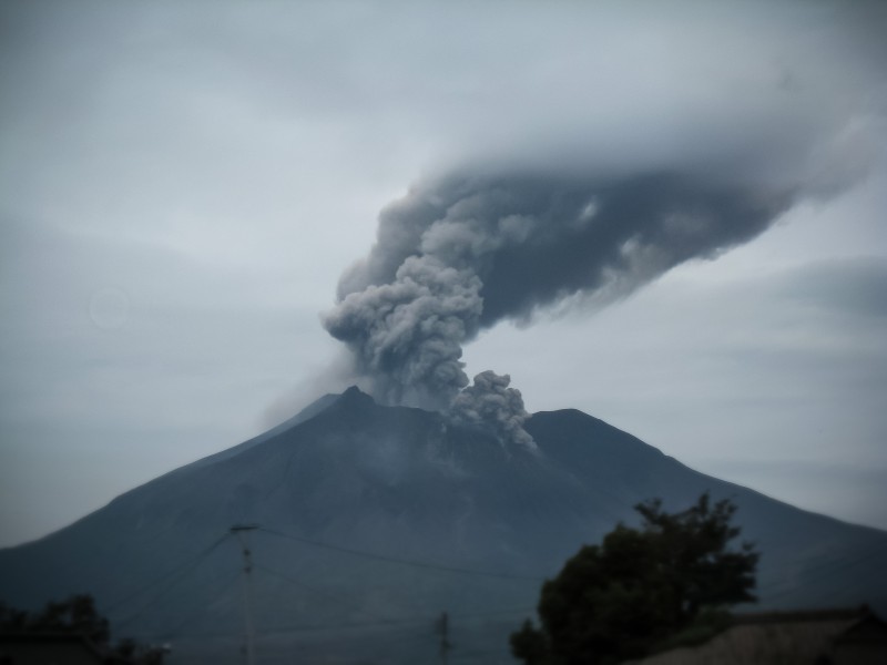 火山爆發圖片