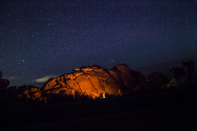 夜晚璀璨的星空圖片