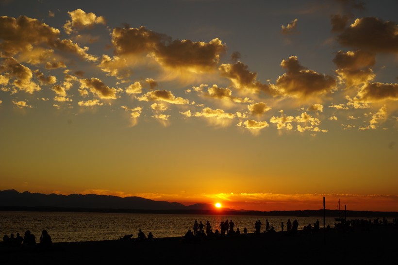 唯美絢麗的火燒雲夕陽風景圖片