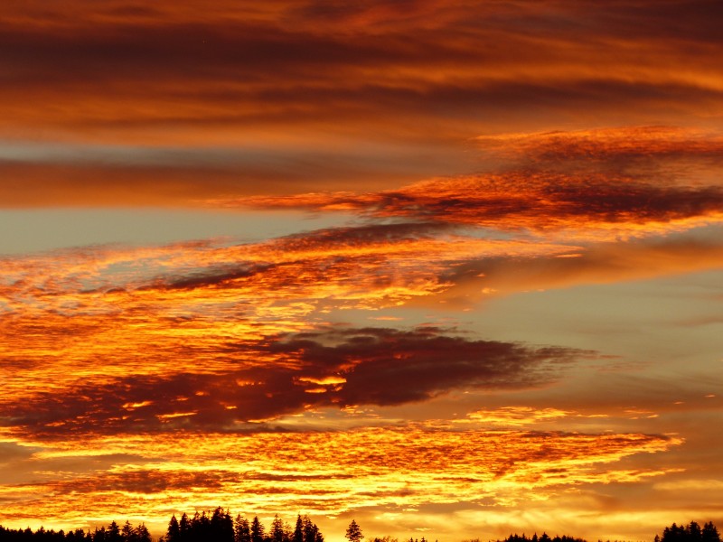 唯美絢麗的火燒雲夕陽風景圖片