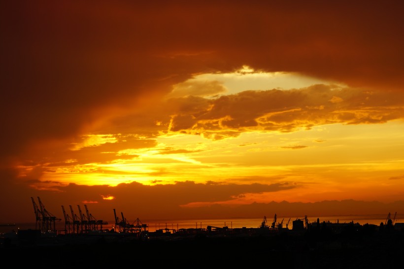 唯美絢麗的火燒雲夕陽風景圖片