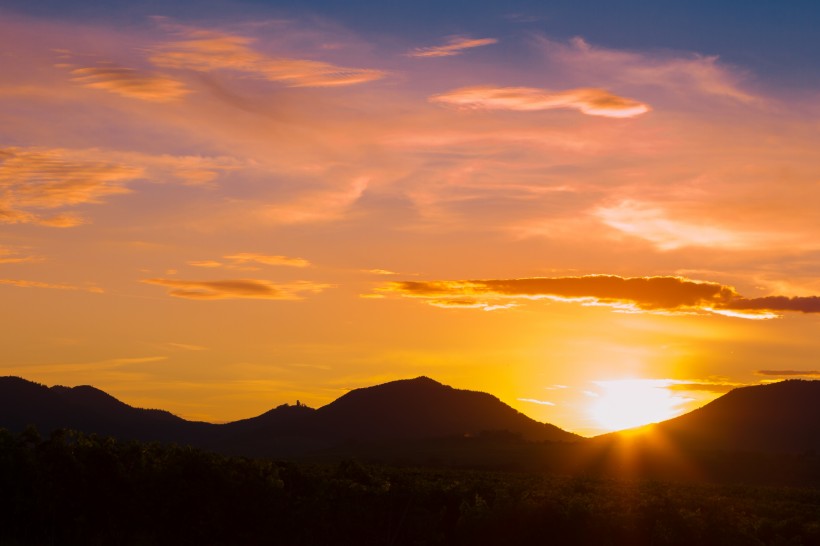 美麗的夕陽風景圖片