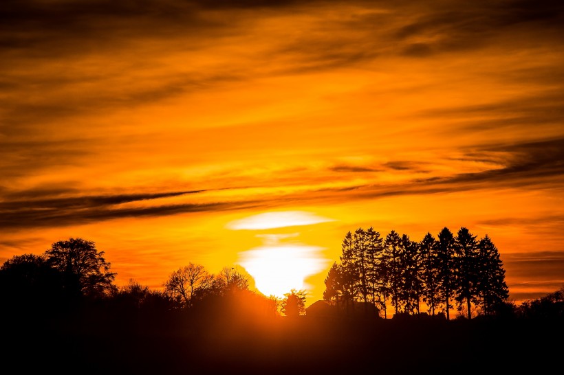 唯美的夕陽晚霞風景圖片