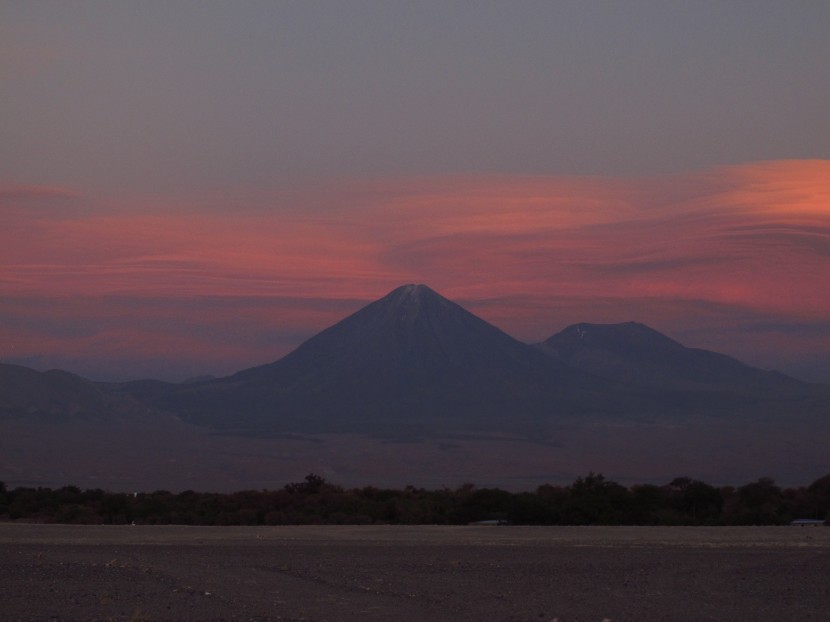 智利阿塔卡馬沙漠自然風景圖片