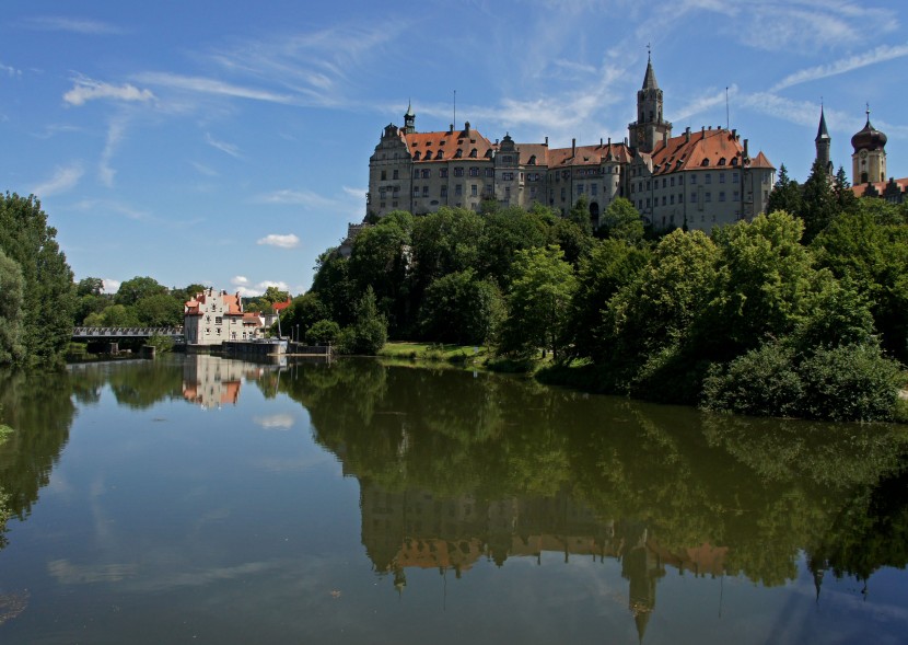 德國霍亨索倫城堡建築風景圖片