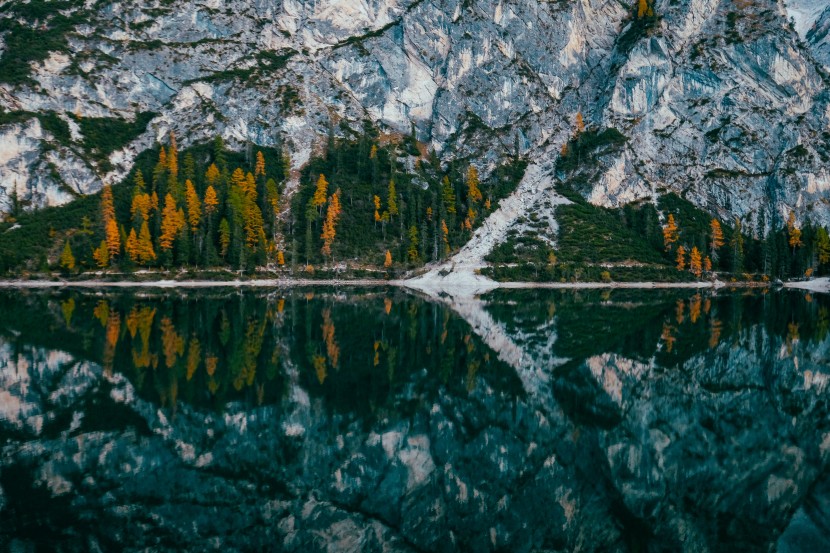 意大利布拉耶斯湖風景圖片