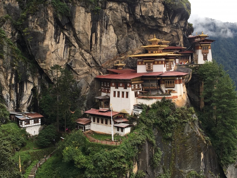 不丹虎穴寺建築風景圖片