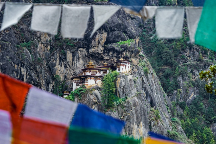 不丹虎穴寺建築風景圖片