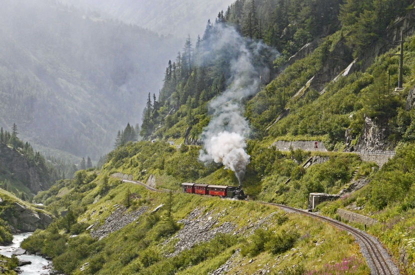 瑞士齒軌登山列車圖片