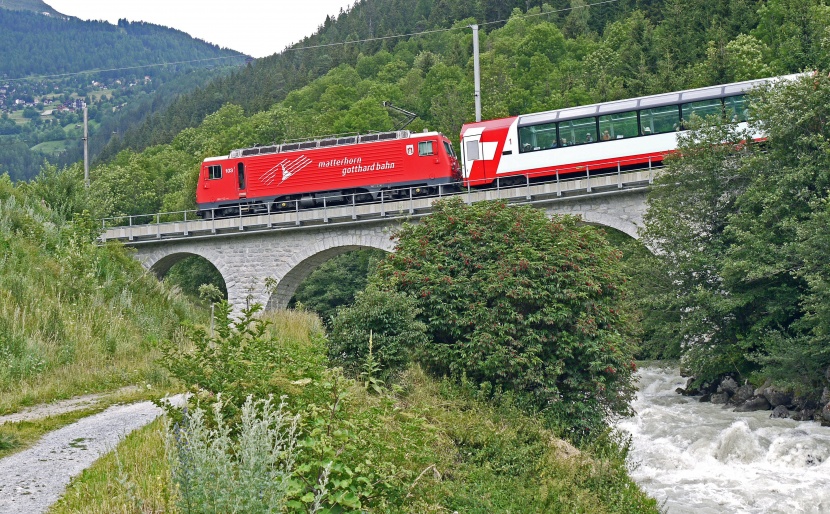 瑞士齒軌登山列車圖片