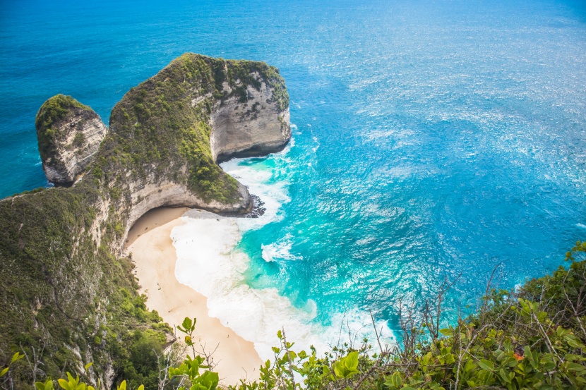 佩尼達島的精靈墜崖圖片