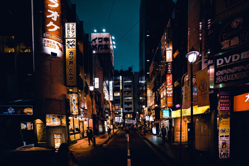 日本街道夜景圖片