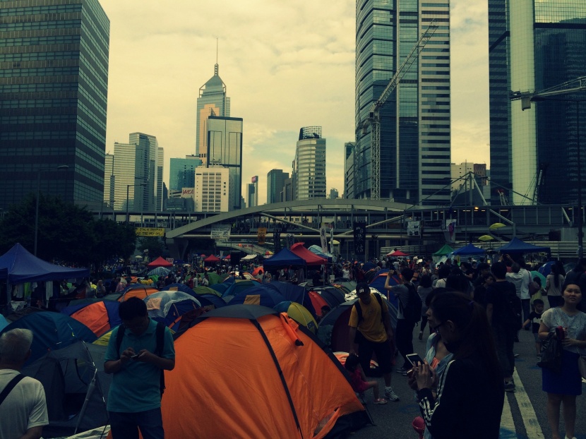 熱鬧喧嚣的香港建築風景圖片