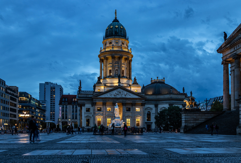 德國柏林大教堂建築風景圖片